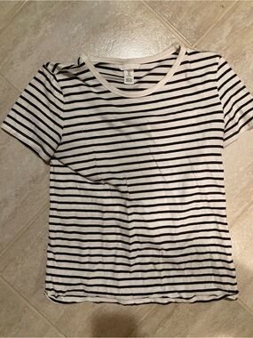H&M Black and White Striped Short Sleeve Tee